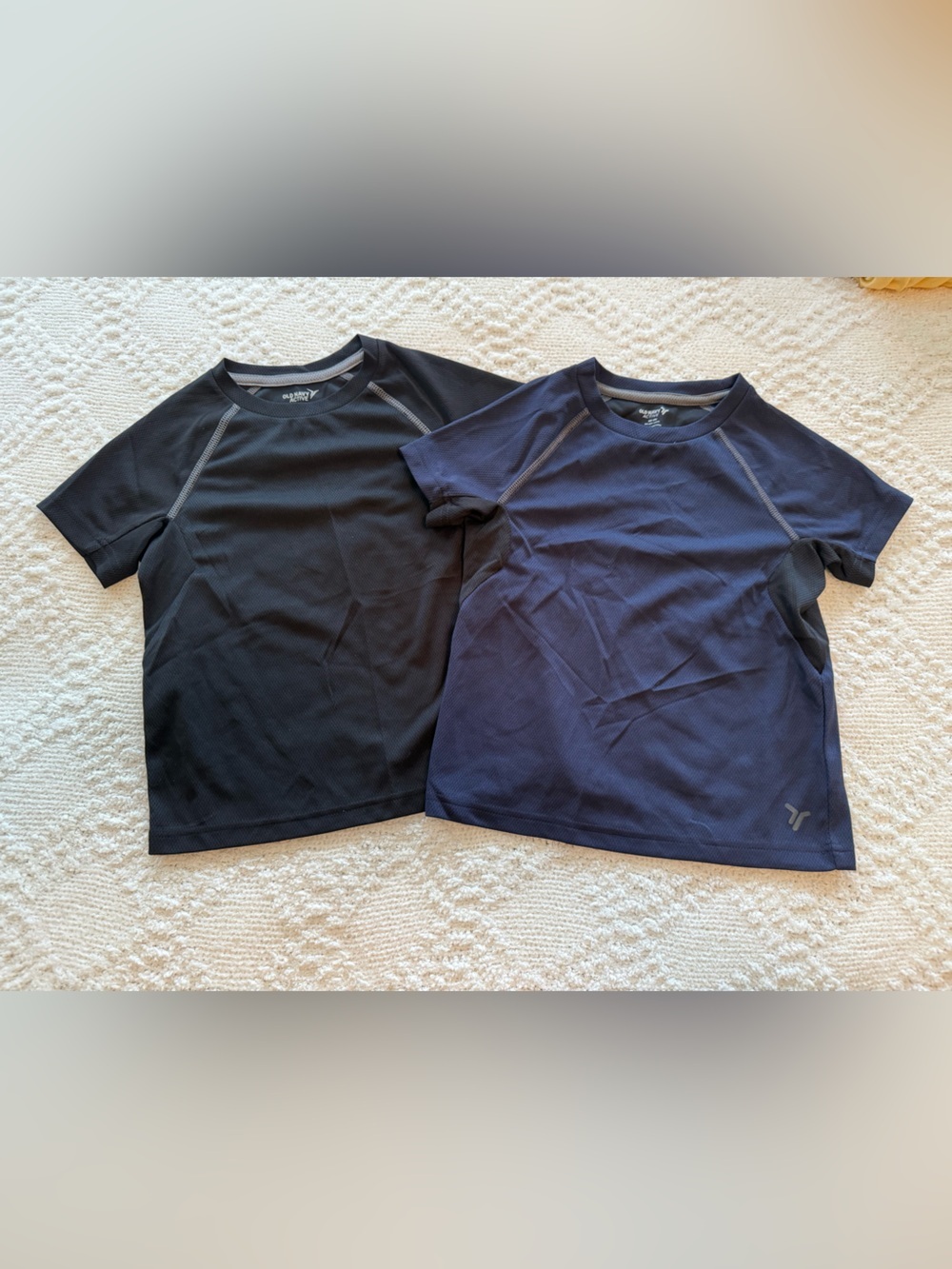 Old Navy boys dri fit  Crew Neck Tee - Black & Navy